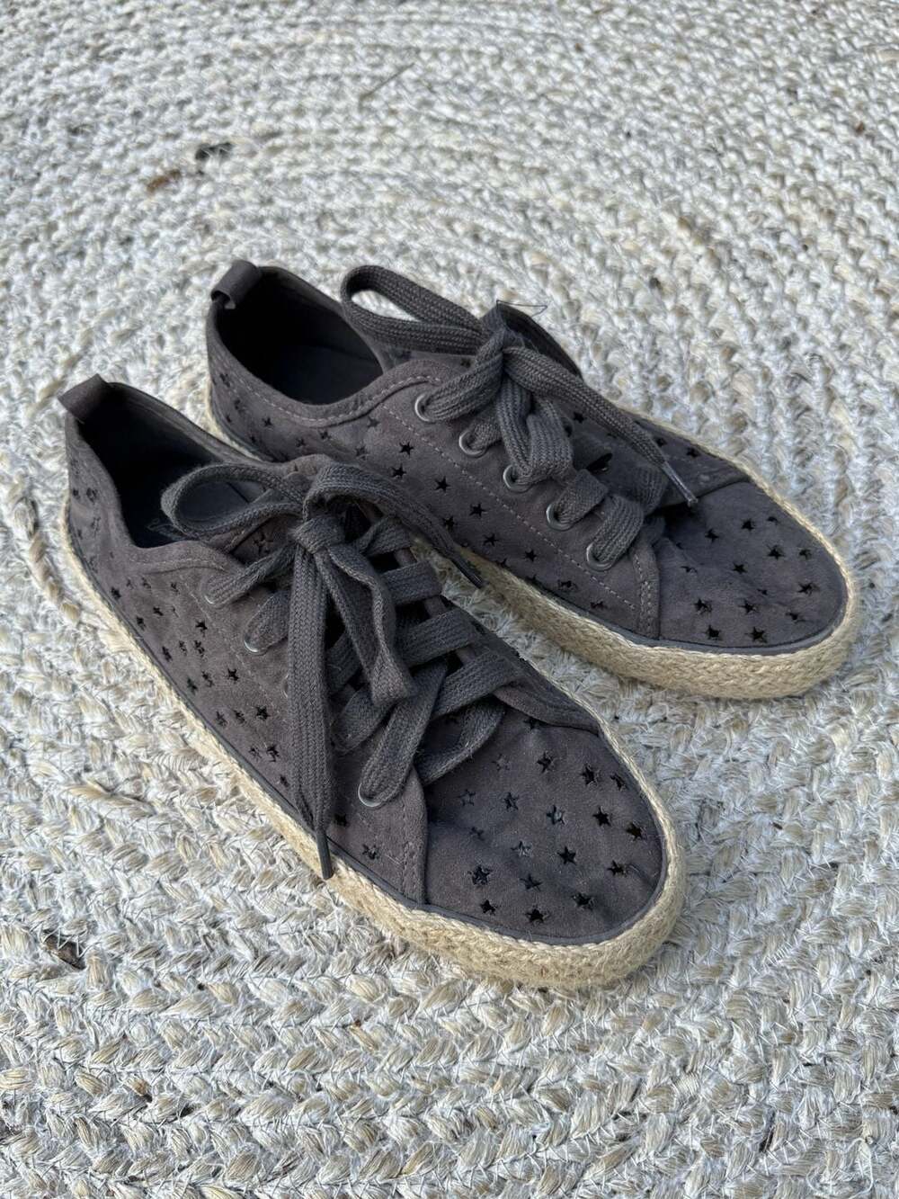 Universal Thread Jena Espadrille Star Cut-Outs Sneakers Women's Size 6